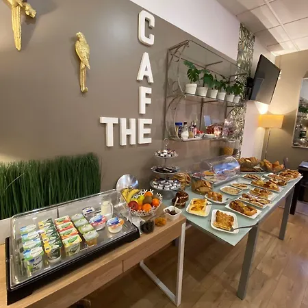 Le Pelican 호텔 3*