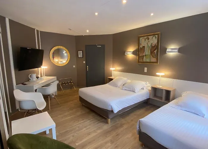 Le Pelican 3* Charleville-Mézières