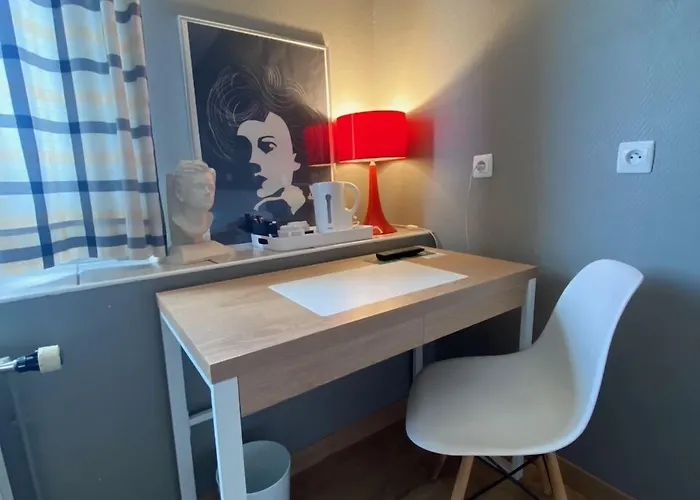 Le Pelican 3* Charleville-Mézières